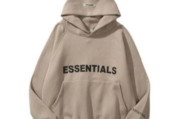 Essential Hoodie: Your All-Season Fashion Staple